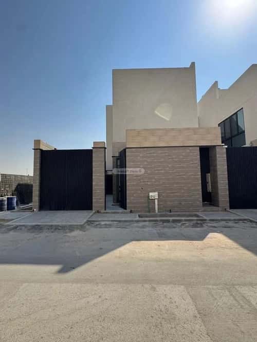 5 bedroom villa in Al Maizilah 8