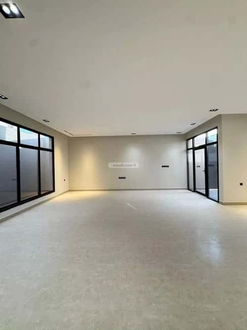 5 bedroom villa in Qurtubah 10