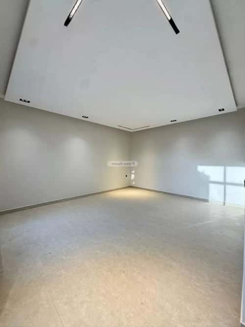 5 bedroom villa in Qurtubah 14