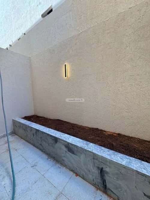 6 bedroom villa in Al Qadisiyah 4