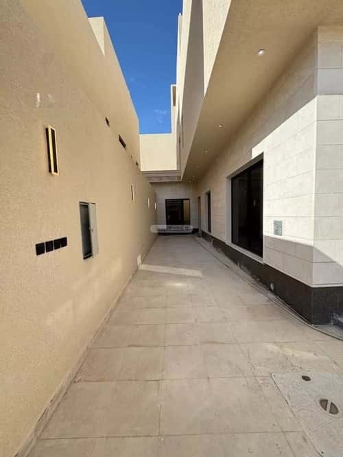 فيلا 6 غرف في القادسية 4