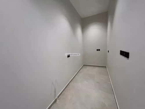 5 bedroom villa in Al Rimal 6