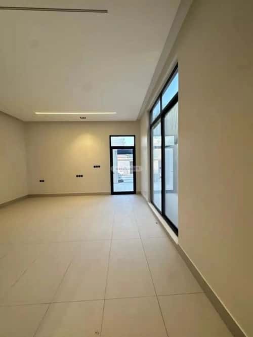 5 bedroom floor in Al Khaleej 10