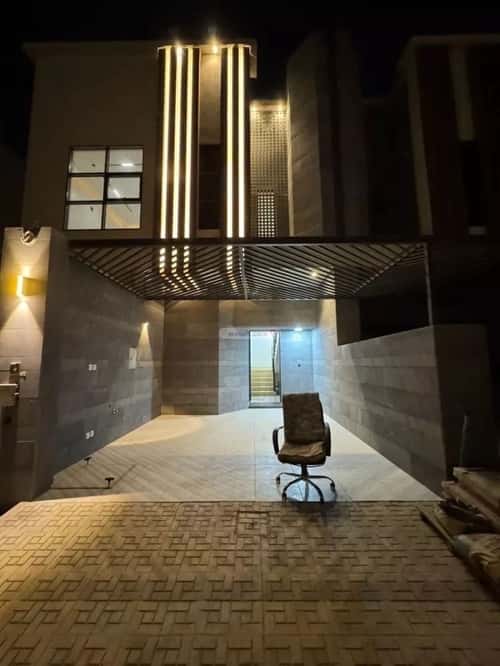 5 bedroom floor in Al Munsiyah 1