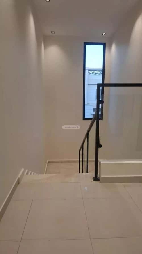 3 bedroom floor in Al Munsiyah 1