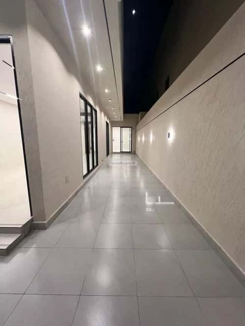 4 bedroom villa in Al Janadriyah 2