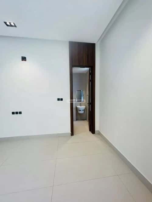 4 bedroom apartment in Al Khaleej, Riyadh 11