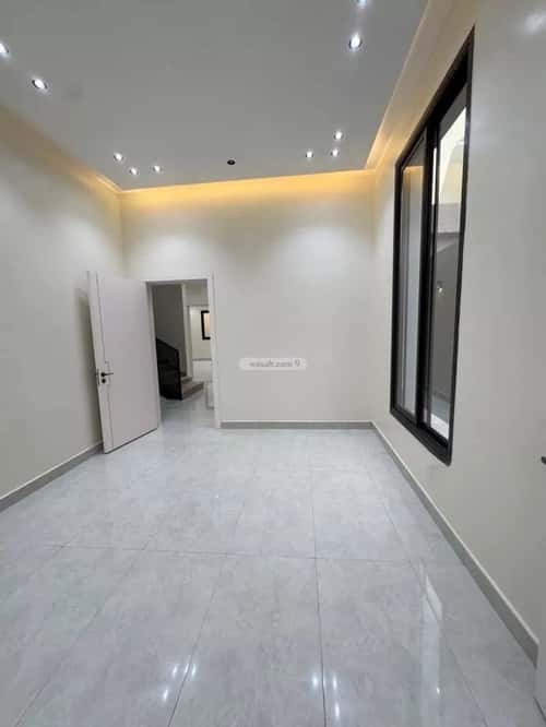 6 bedroom villa in Al Rimal 1