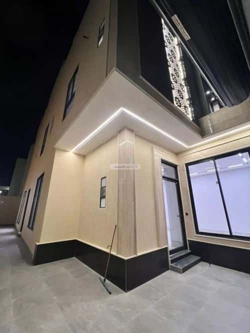 4 bedroom villa in Al Bayan 13