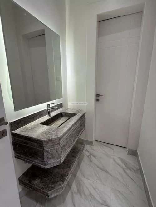 4 bedroom floor in Al Qadisiyah 11