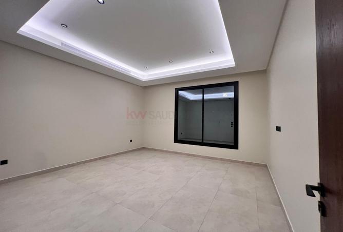 6 bedroom apartment in Al Nahda 3