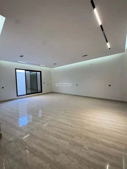 5 bedroom villa in Al Rimal 7