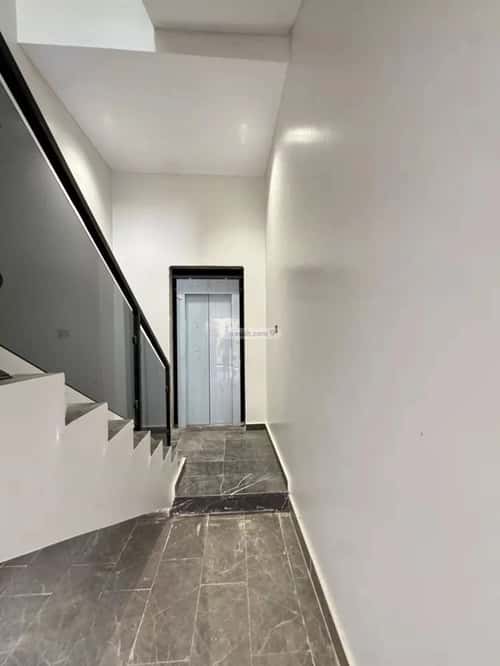 5 bedroom floor in Qurtubah 4