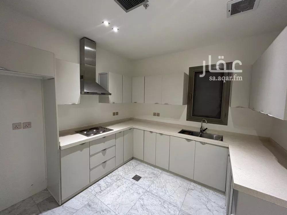 3 bedroom apartment in Al Yasmin 5