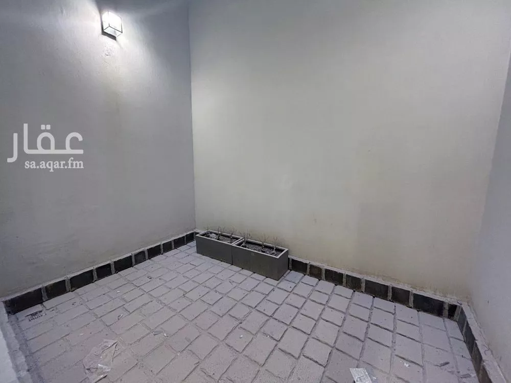 3 bedroom apartment in Al Yasmin 6