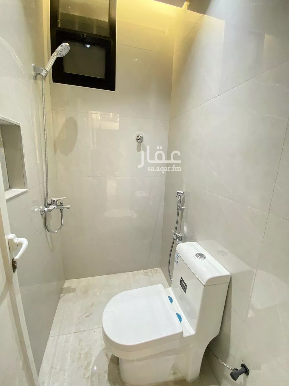 5 bedroom floor in Dirab 8
