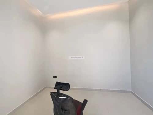 3 bedroom floor in Al Qadisiyah 5