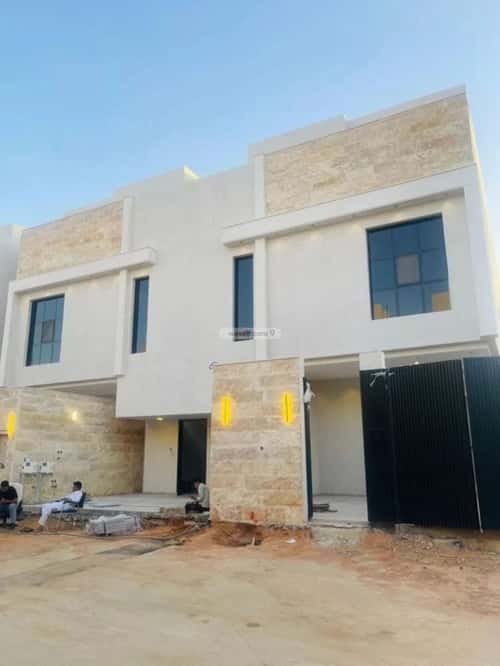 3 bedroom floor in Al Munsiyah 4