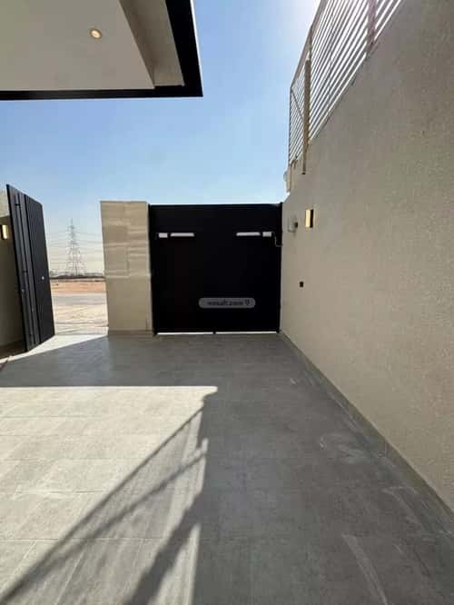 5 bedroom floor in Al Munsiyah 2