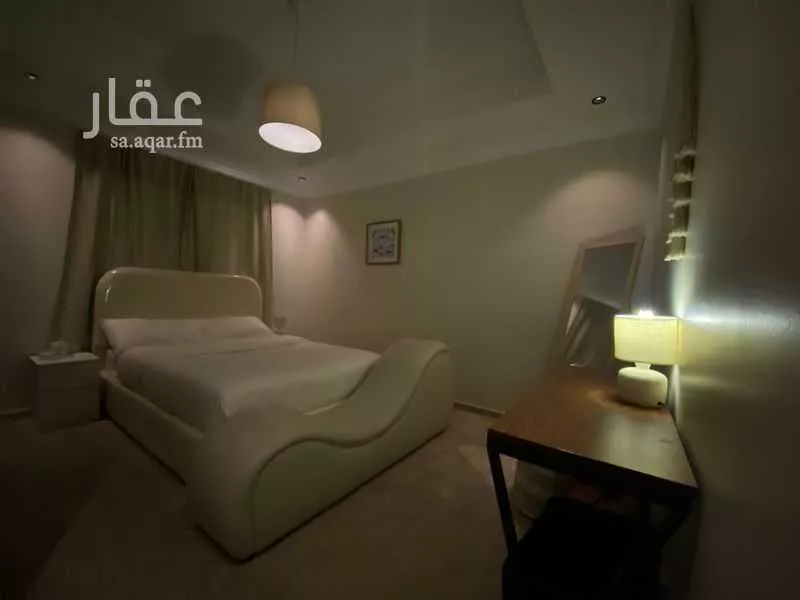 شقة 1 غرف في الرويس 4