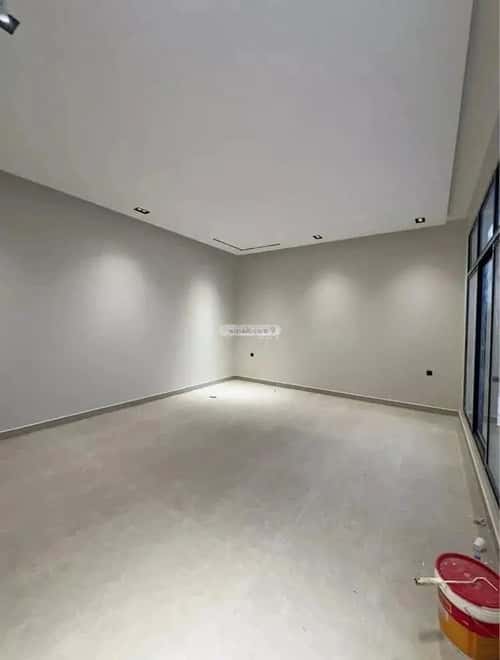 6 bedroom villa in Al Yarmouk 6