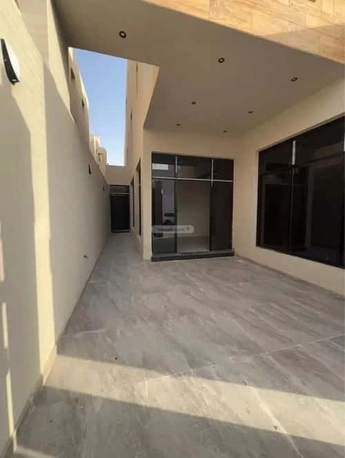 6 bedroom villa in Al Yarmouk 9