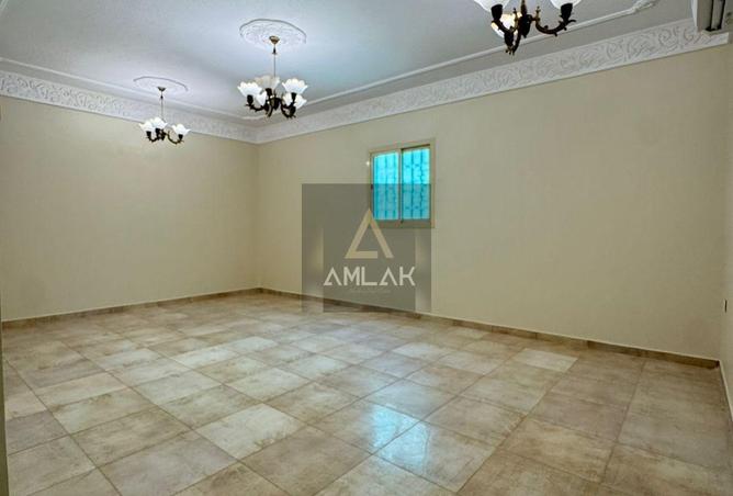 2 bedroom apartment in Al Malqa 2