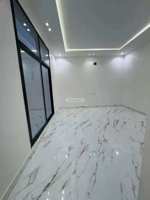 5 bedroom villa in Al Uraija Al Gharbi 3