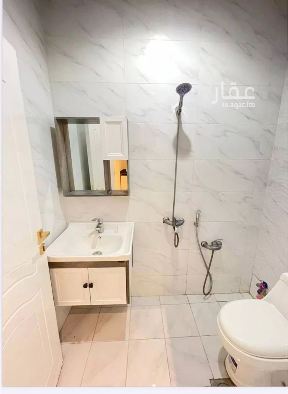 2 bedroom apartment in Al Malqa 11