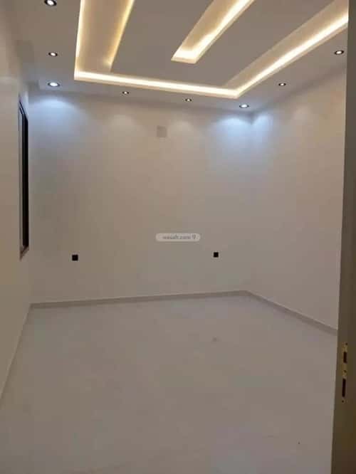 4 bedroom villa in Al Janadriyah 2
