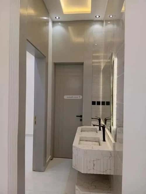 4 bedroom villa in Al Janadriyah 5