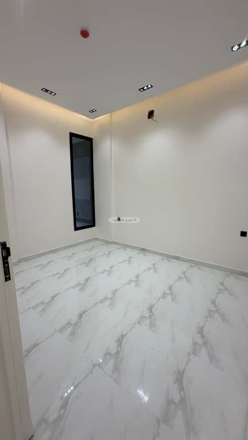3 bedroom apartment in Al Zahrah 4