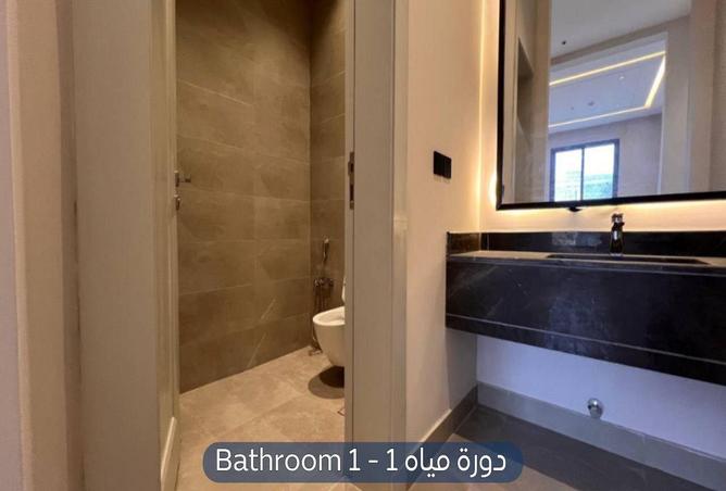 شقة 4 غرف في Al Yarmuk 3
