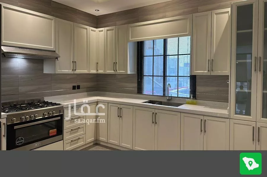 فيلا 8 غرف في المونسية 3