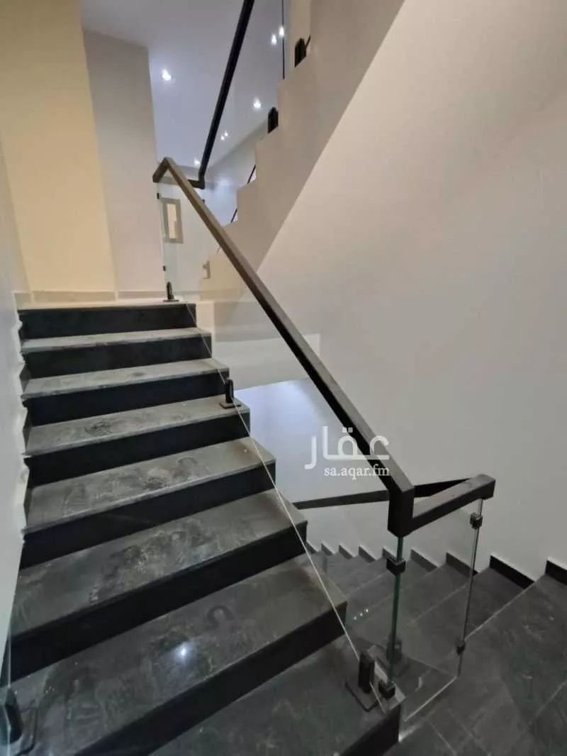 4 bedroom villa in Al Janadriyah, Riyadh 15