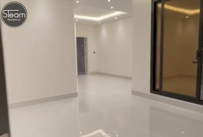 5 bedroom apartment in King Fahd 2