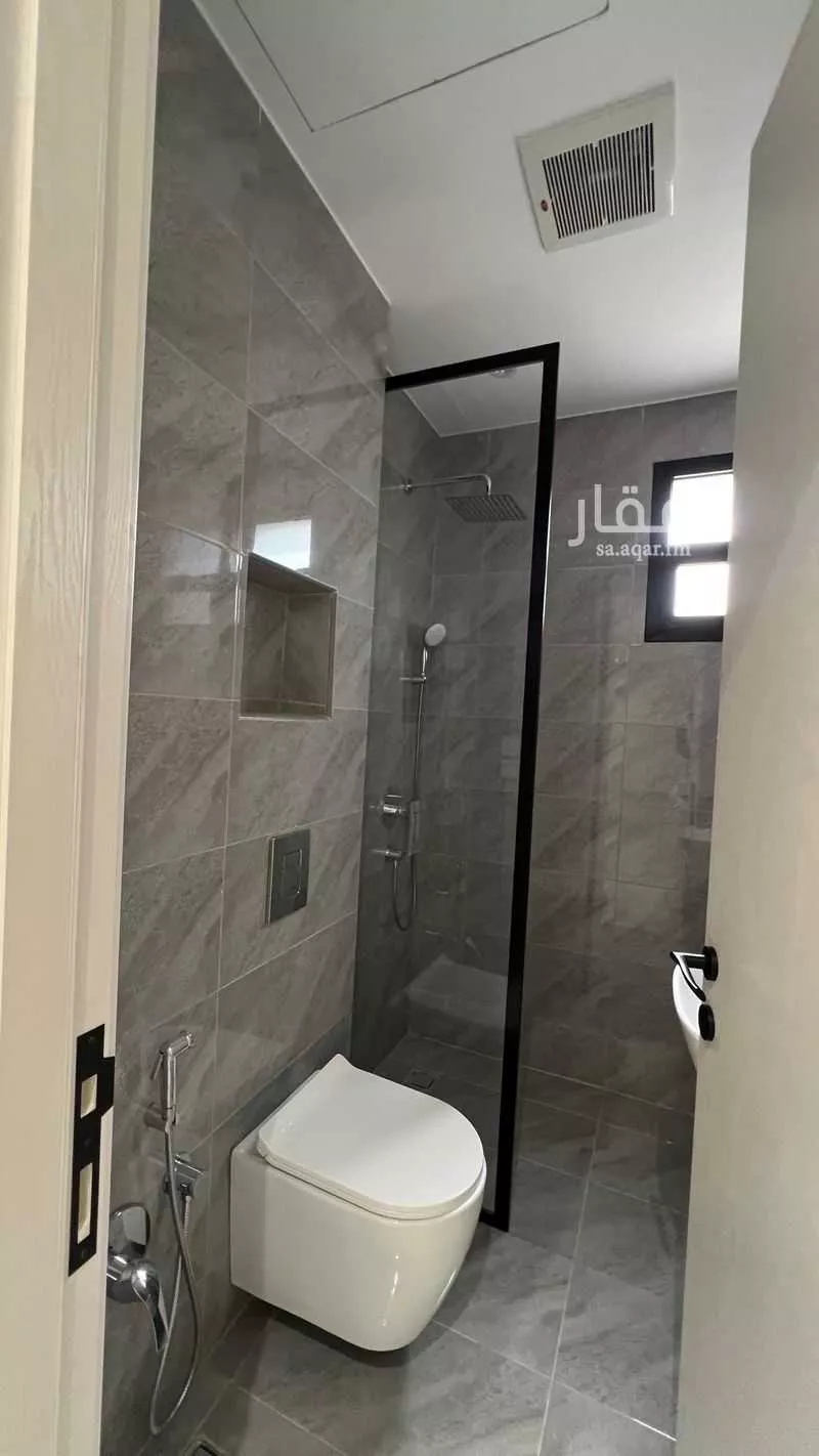 3 bedroom apartment in Al Hamra 4