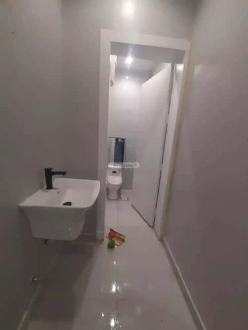 4 bedroom apartment in Al Hazm 6