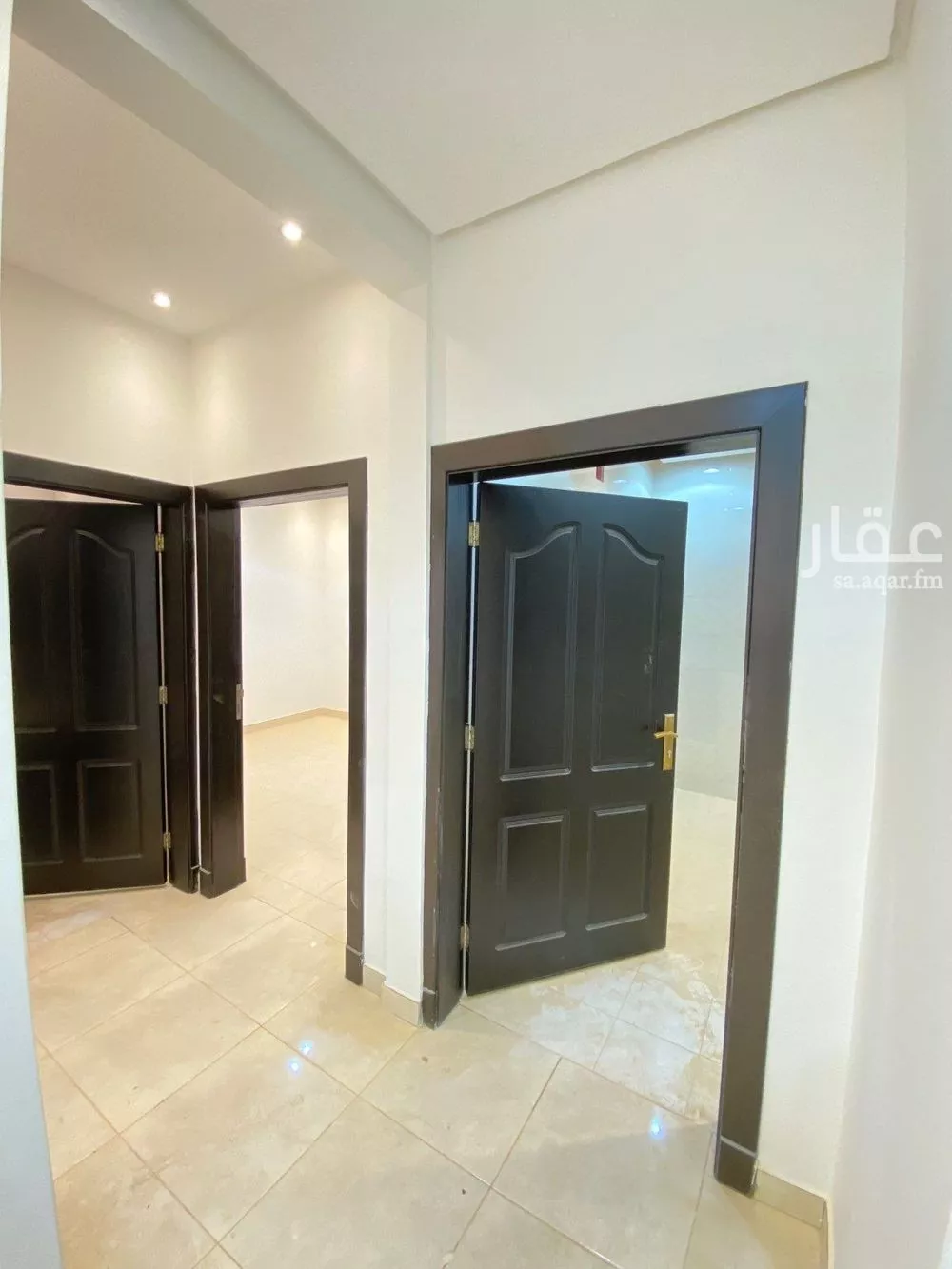3 bedroom floor in Al Hazm 8