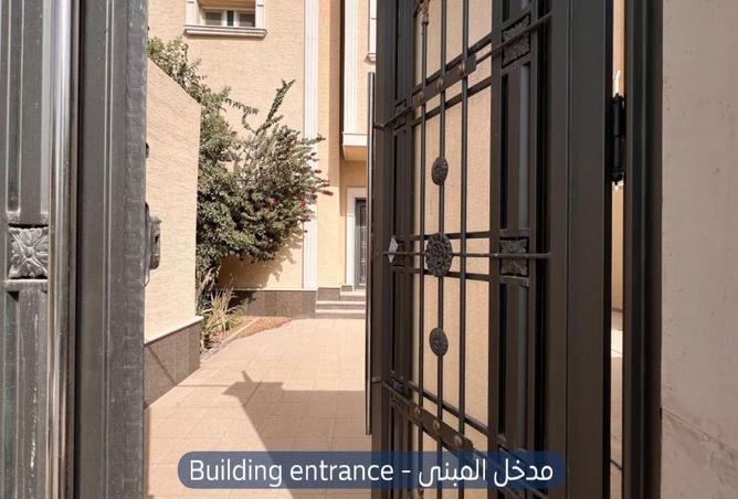 5 bedroom apartment in Hittin 2