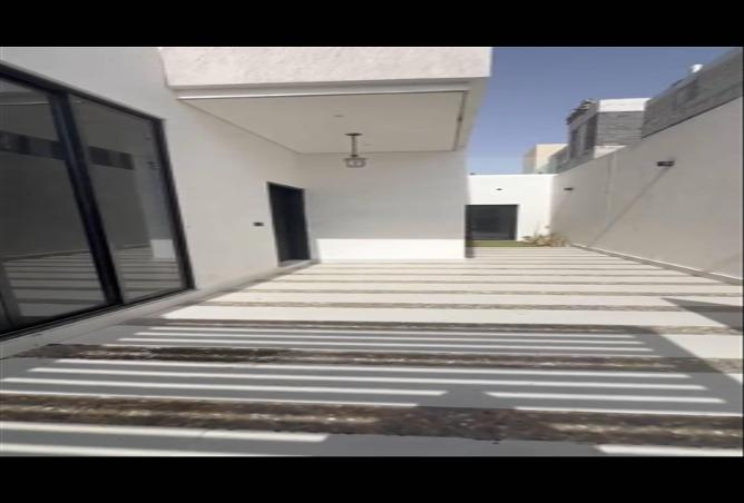 شقة 2 غرف في Al Qirawan 3