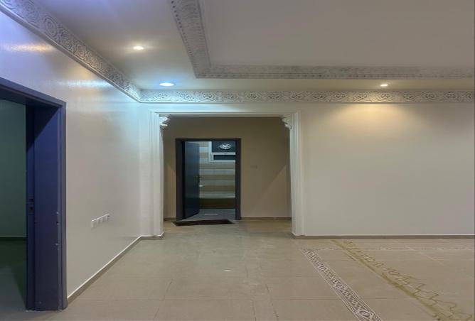 4 bedroom apartment in Qurtubah 3