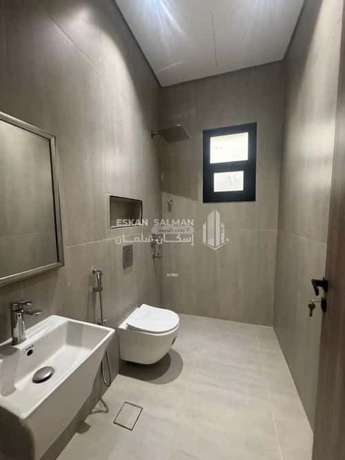 7 bedroom villa in Al Qadisiyah 12