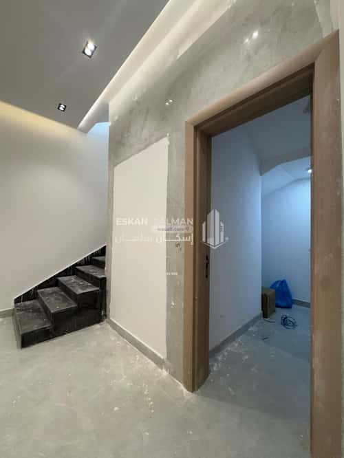7 bedroom villa in Al Qadisiyah 11