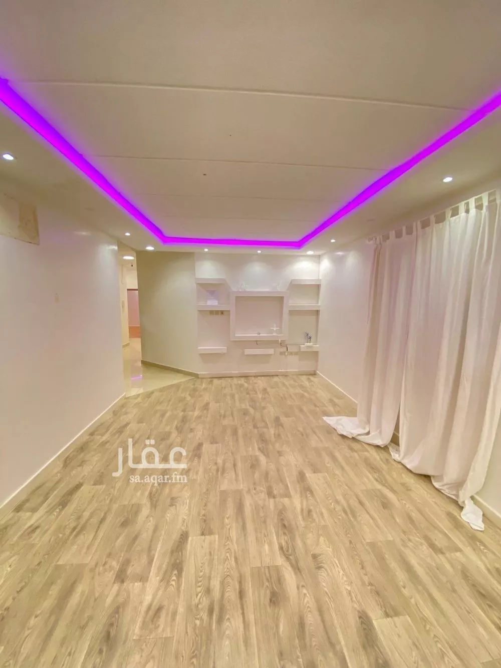 3 bedroom floor in Al Zahrah 5
