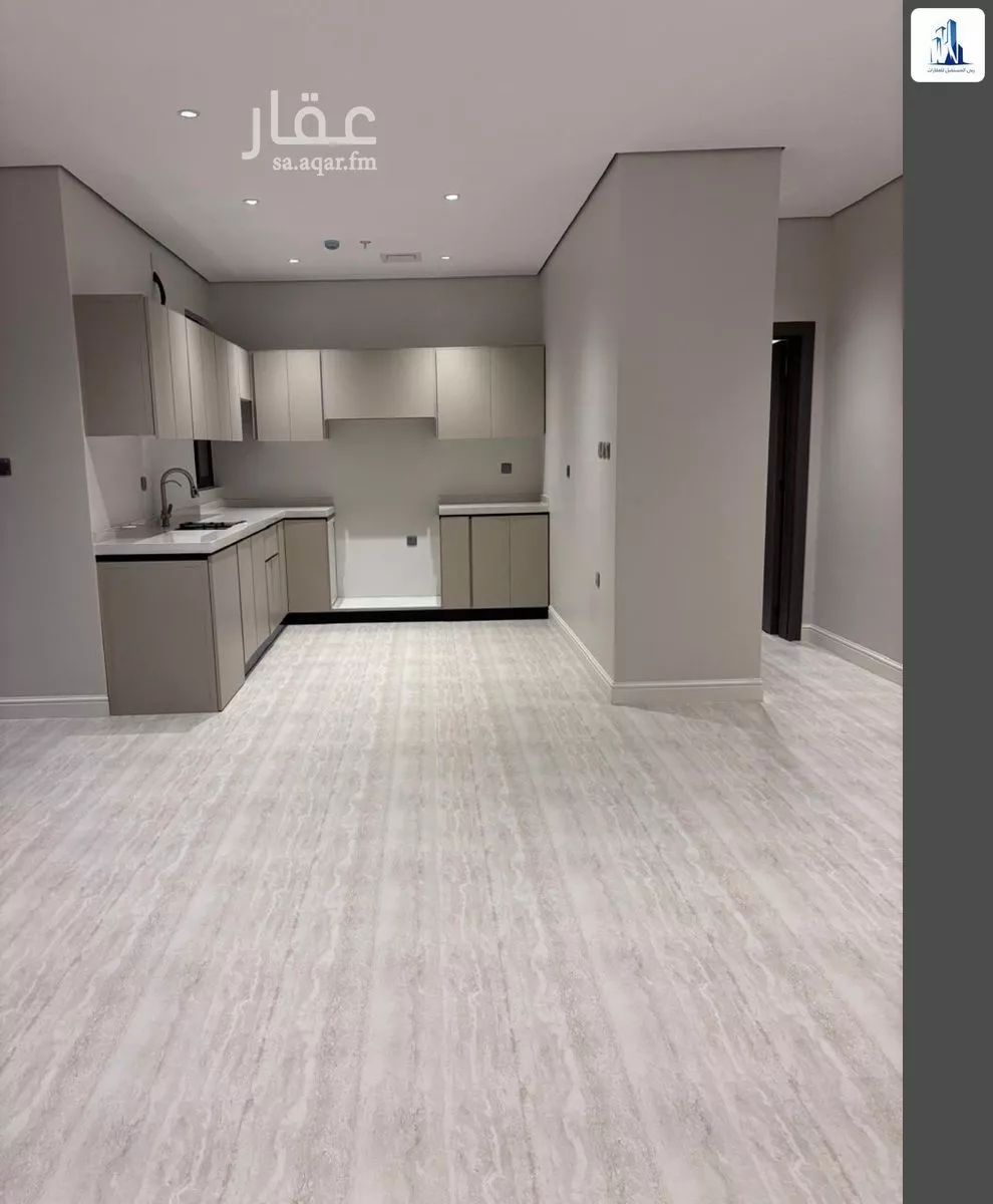 3 bedroom apartment in Al Maizilah 10