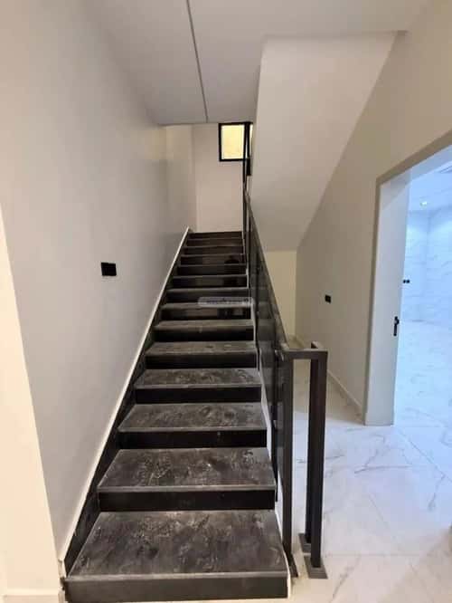 6 bedroom apartment in Al Nadwah 9