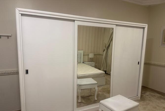 4 bedroom apartment in Qurtubah 3