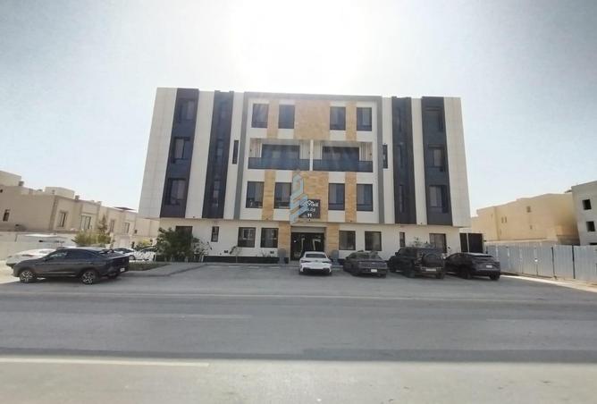 شقة 3 غرف في Al Qirawan 3