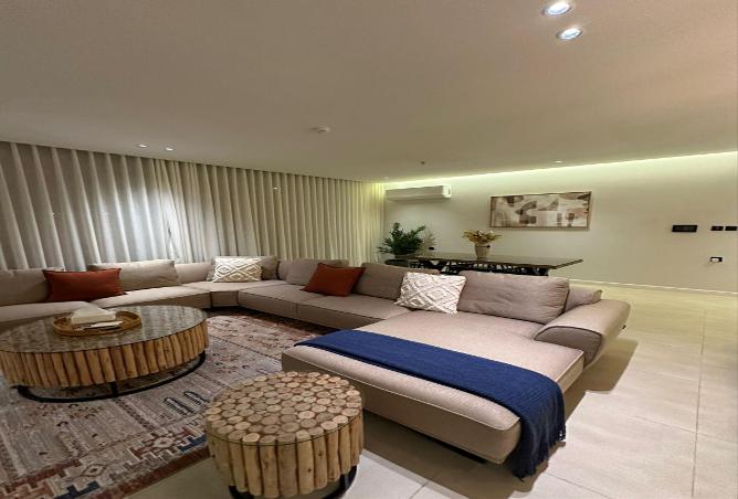 3 bedroom apartment in Al Narjis 2